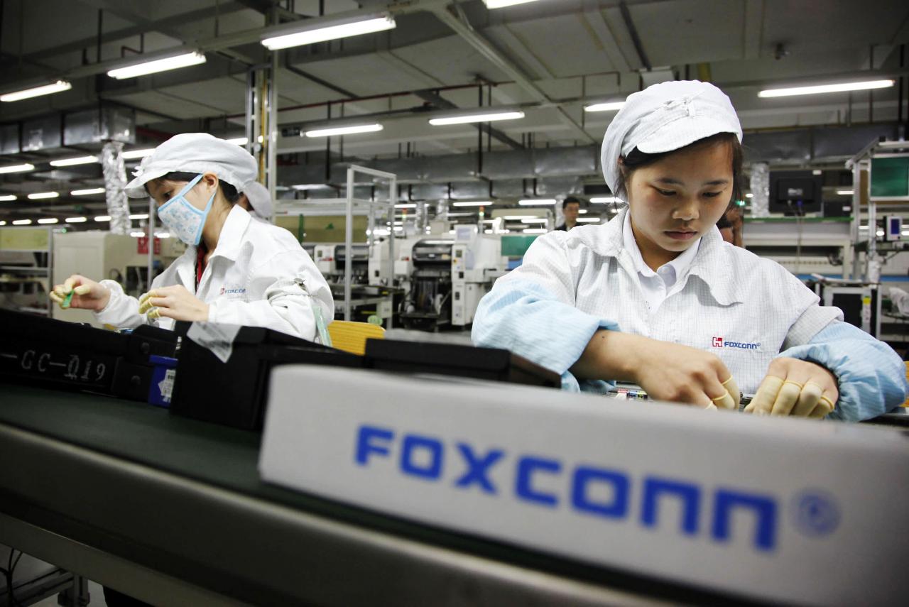 Foxconn to encourage employee startups