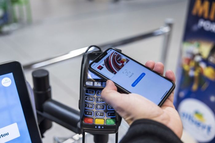 Apple pay cash launched in beta