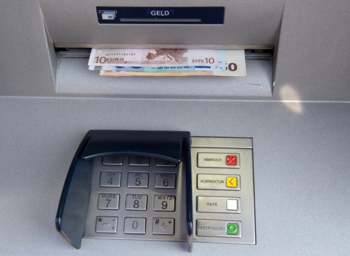 Atm industry to skip windows 8 will wait for windows 10