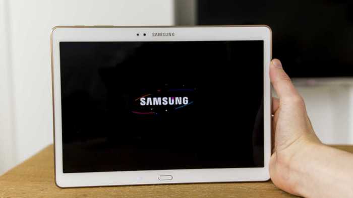 Samsung tablet overheats causes diversion of delta flight