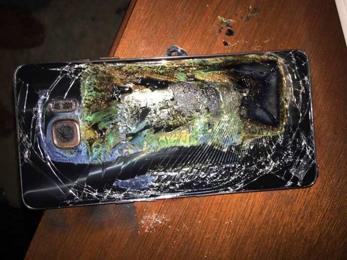 Another note 7 explodes charging