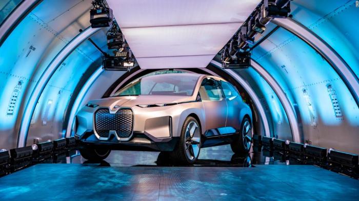 Bmws flagship self driving and electric i next arrives in 2021