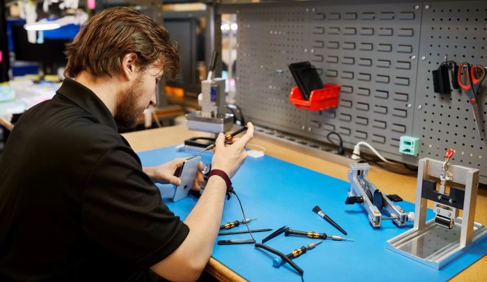 Apple opens access to used iphone components for repair