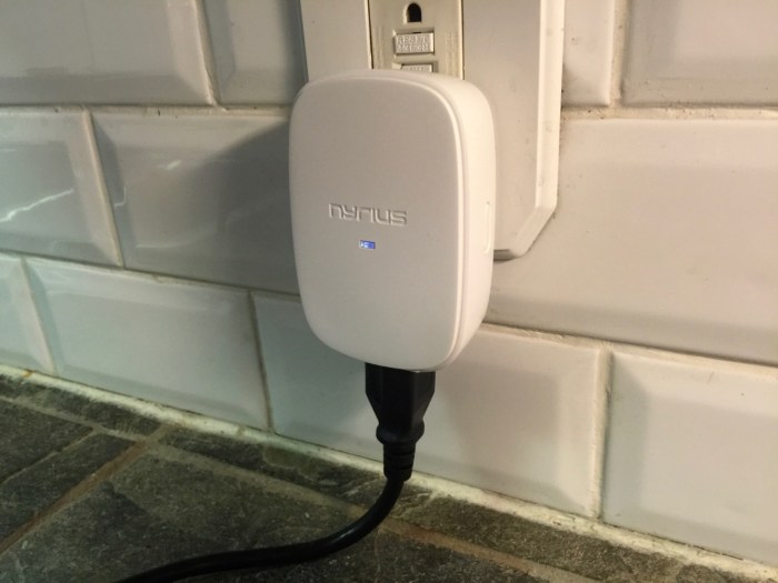 Nyrius smart outlet makes it easier to have a connected home