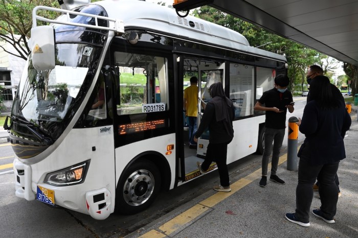 Singapore expand self driving bus 2022