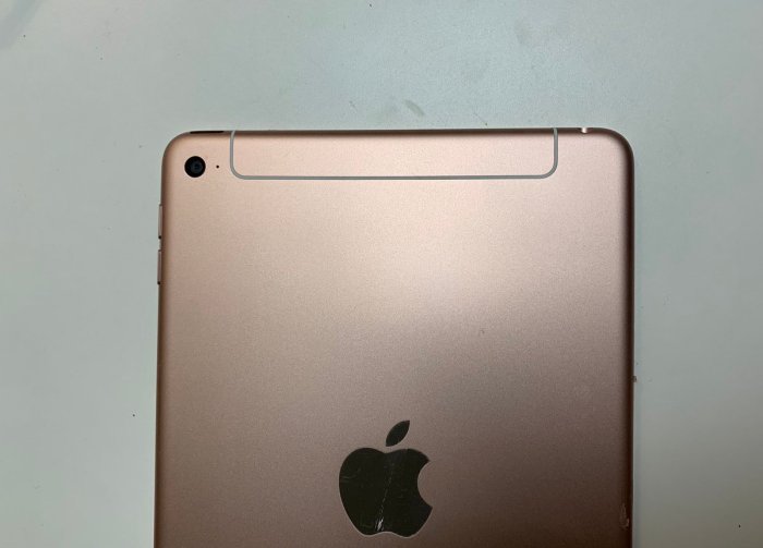 Possible ipad mini 4 housing appears in leaked photos video