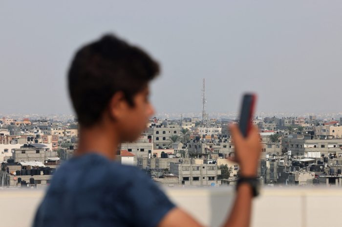 Internet access in gaza is collapsing as isps fall offline