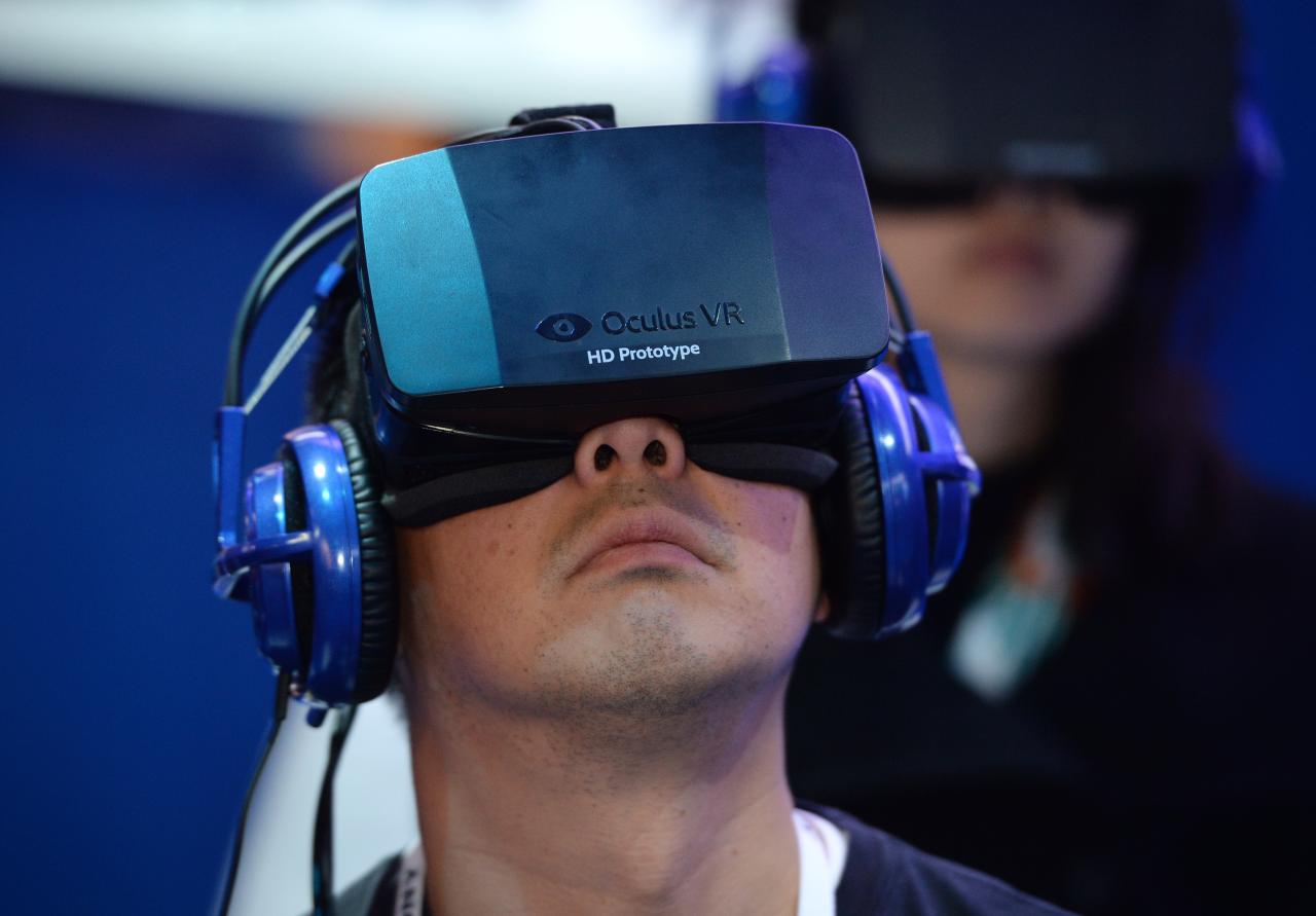 Facebook oculus rift could arrive later this year