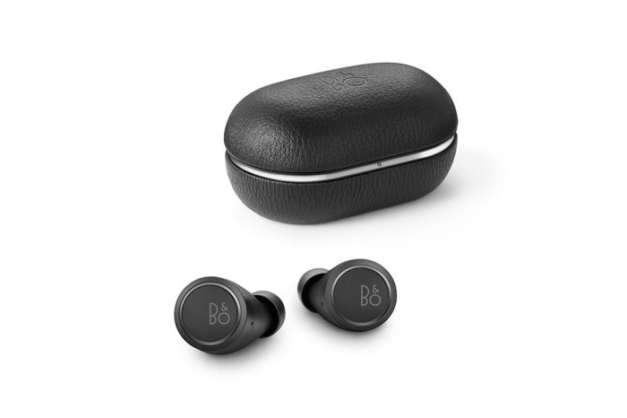 Beoplay e8 all white all black makeover