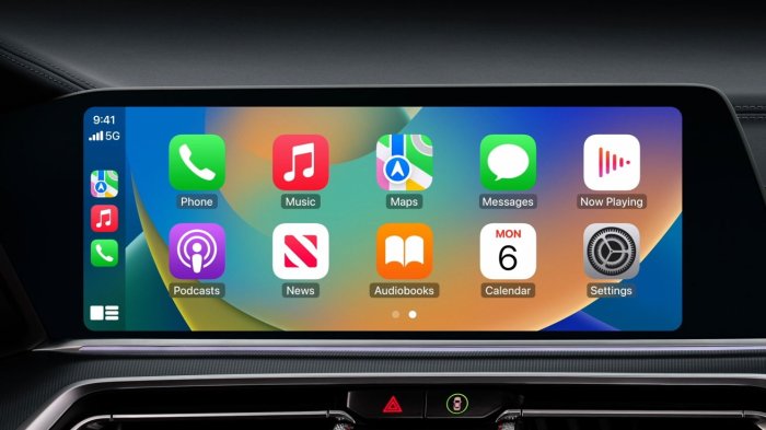 Toyota finally adopts apple carplay