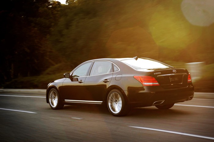 2016 hyundai equus look ma no hands