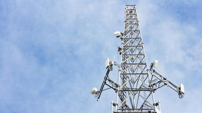 New cellphone towers in la will remain functional after earthquakes