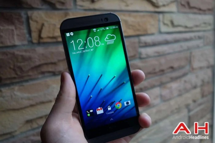 Htc one m8 asia vs us fight