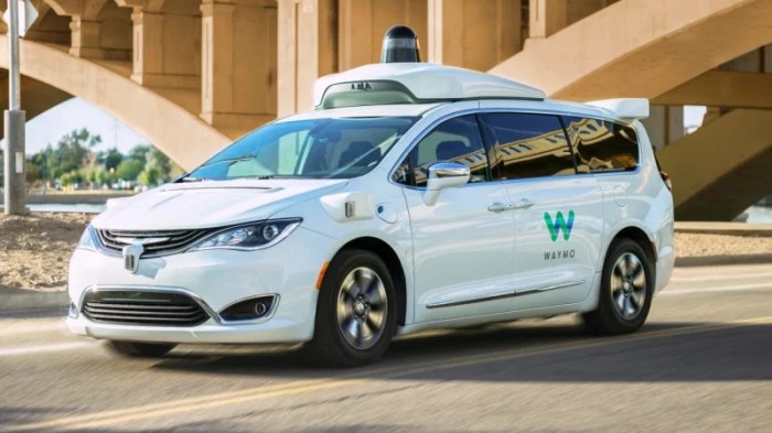 Waymo launches curbside robotaxi pickup at phoenix airport