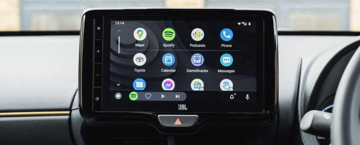 Mercedes benz to add android support when googles car infotainment system is ready