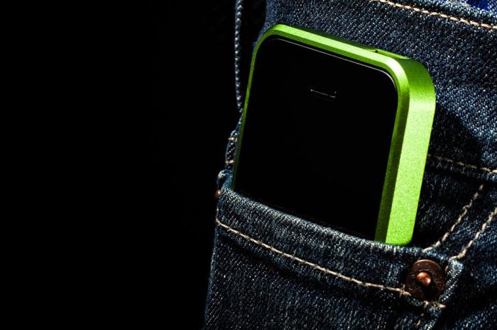 Al13 v2 iphone bumper claims to deliver zero signal loss