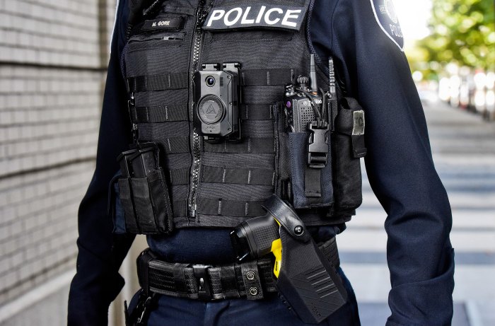 Police experimenting with wearable cameras