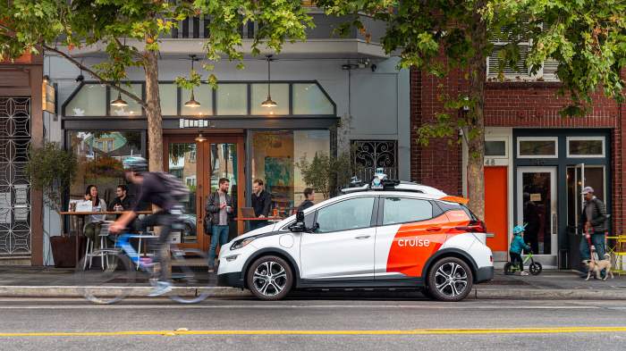 Cruise clears key hurdle to getting robotaxis back on roads in california