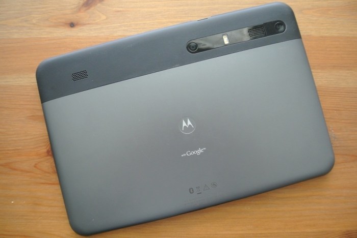 Motorola xoom gets unofficial android 4 4 2 kitkat update