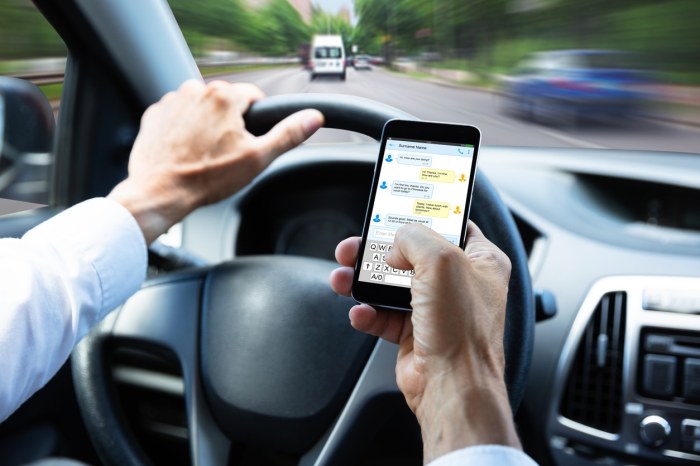 Florida might fully ban texting while driving