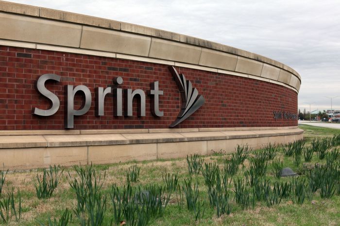 Sprint launches unlimited data plan as well