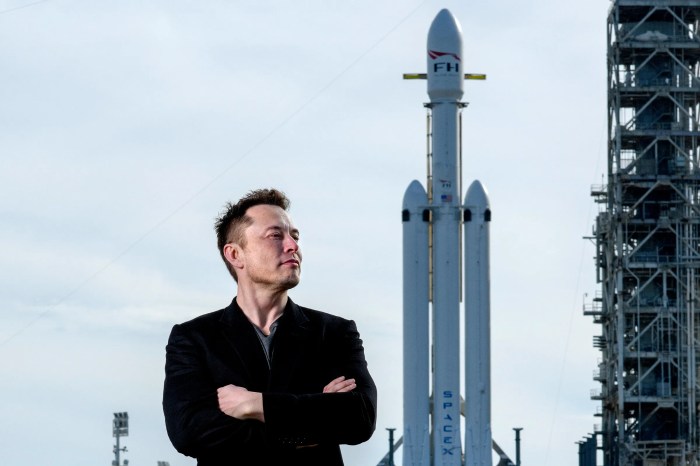 Elon musk wants your help to investigate latest rocket failure