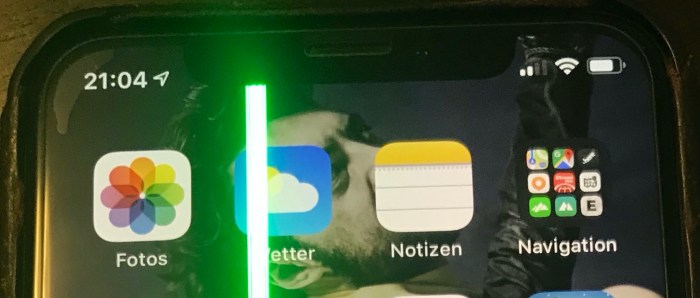 Iphone x green line on display issue