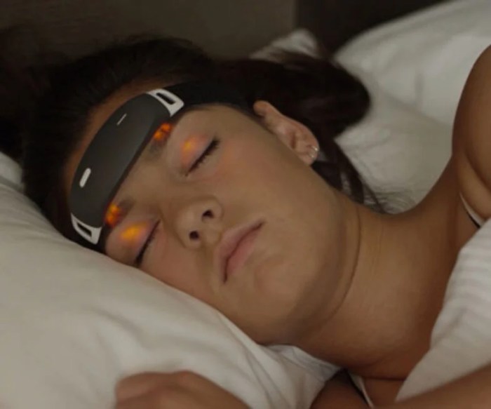 The aurora smart headband wants to induce lucid dreaming