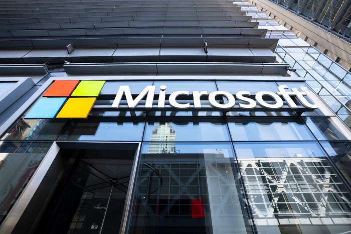 Microsoft disrupts cybercrime operation selling fraudulent accounts to notorious hacking gang