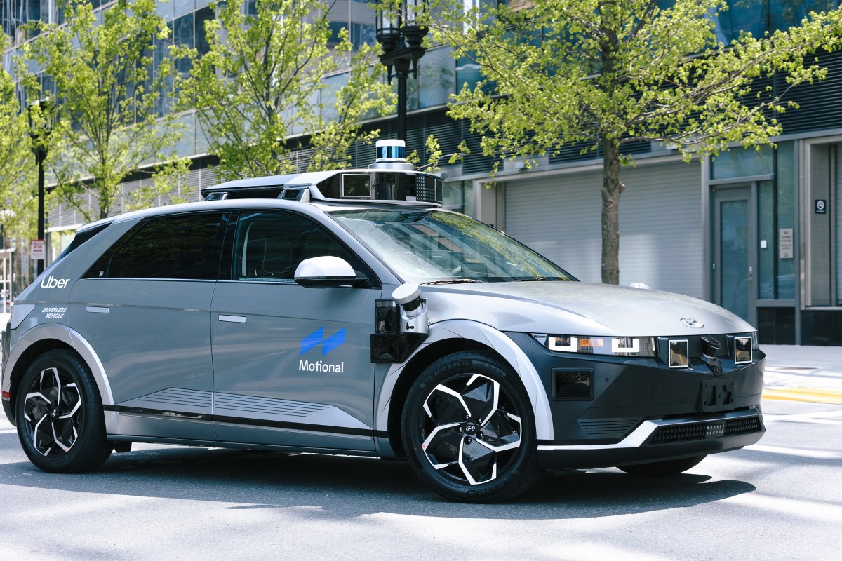 Hyundai is spending close to 1 billion to keep self driving startup motional alive