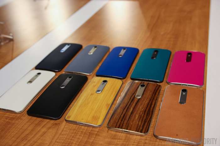 Moto x gets a new red leather option on moto maker