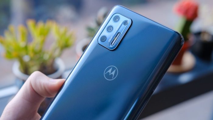 Pair of motorola flagships leaked