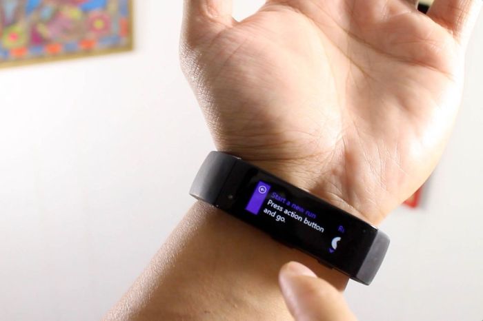 Microsoft band available from amazon launches in uk next month