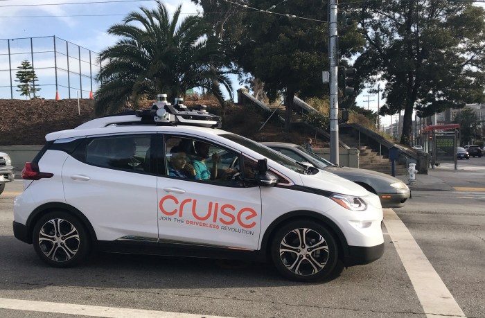 Cruise pauses all driverless robotaxi operations to rebuild public trust