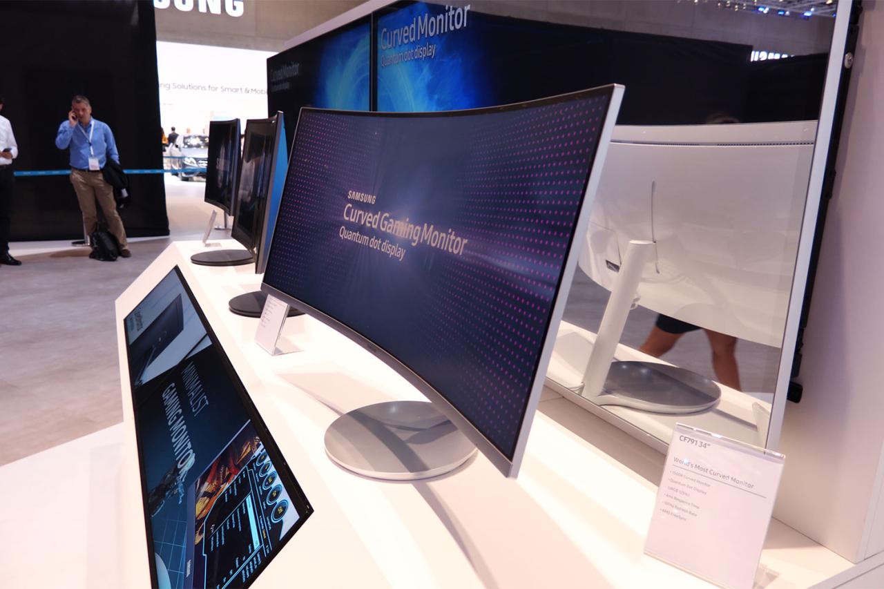 Samsung expands its curved monitor lineup with new models