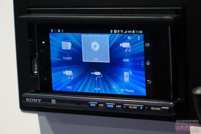 Sony smartphone cradle receiver turns your phone into an in dash touchscreen system