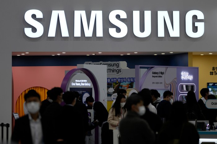 Samsungs astronomical 2013 marketing expenditures on home turf detailed