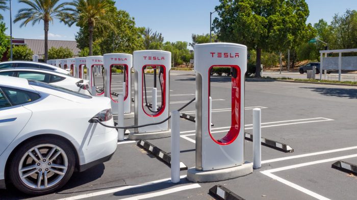 Tesla supercharger commercial cars