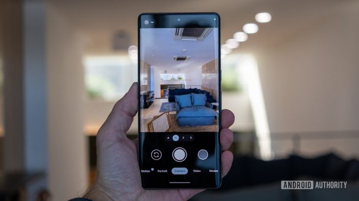 Googles pixel 8 brings new camera tricks better display and a thermometer