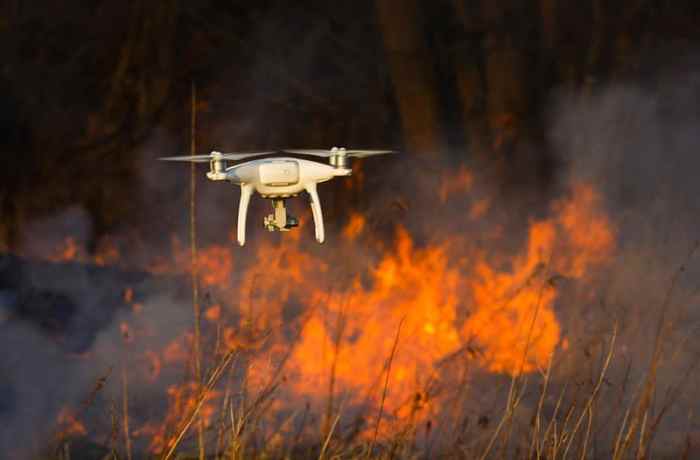 Cmu is developing low flying drones to map wildfires