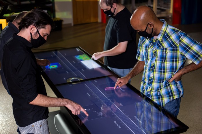 Ideum multitouch coffee table runs on android