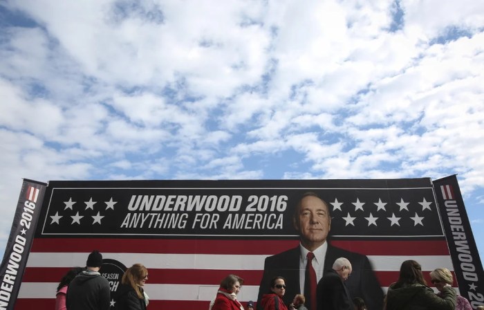 Netflix pulls plug on house of cards