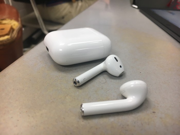 Apple low power bluetooth earpods