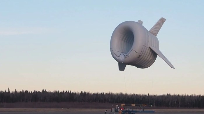 Altaeros wind turbine could deliver wi fi connectivity as well