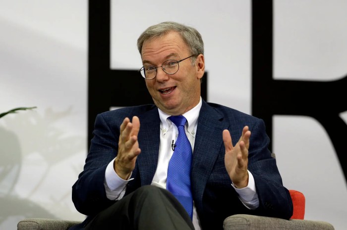 Eric schmidt confirms google glass is destined to return