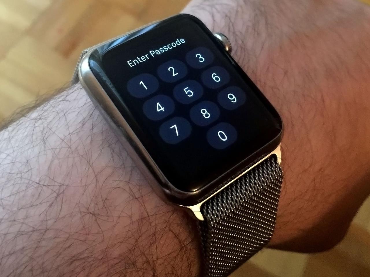 Apple watch can now be used to unlock rooms at starwood hotels