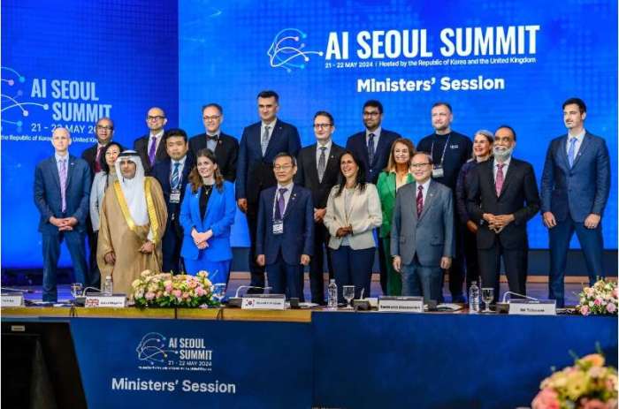 In seoul summit heads of states and companies commit to ai safety