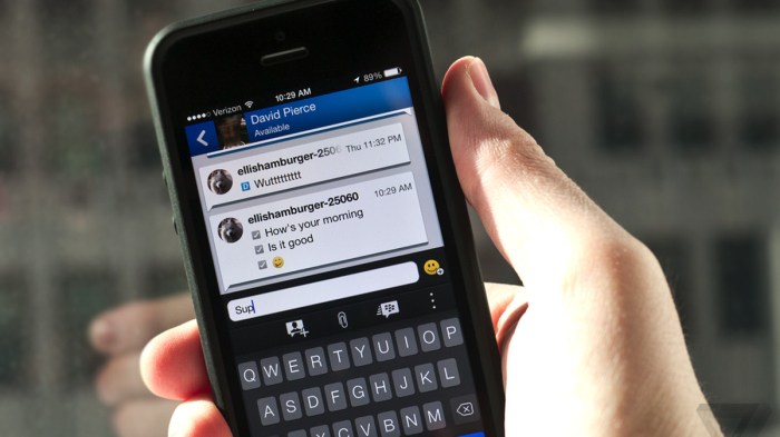 Bbm for blackberry 10 beta features real time location sharing and voice notes