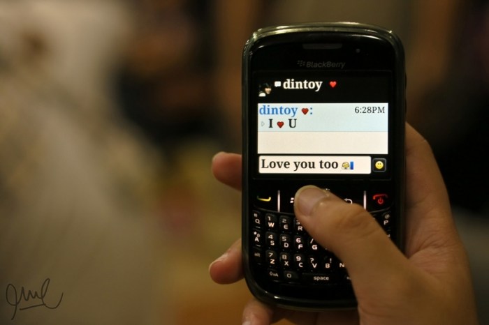 Bbm found to retain more users than other messaging apps