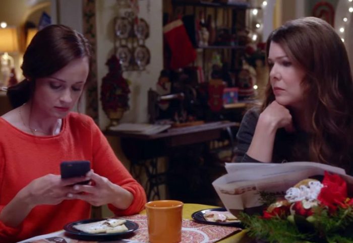 Gilmore girls revival trailer released